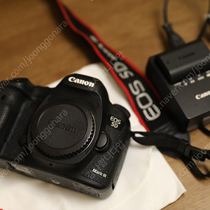 캐논 정품 eos 5d mark3 DSLR 카메라 (리모컨 배터리 모두 포함)