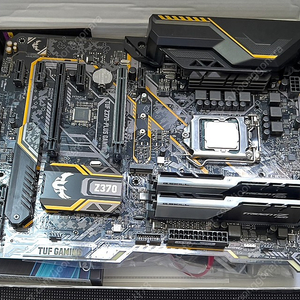 Z370, i7 8086k, G skill 16gb x 2 판매