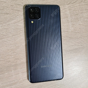 스마트폰(핸드폰) 갤럭시M12(자급제) 판매합니다.