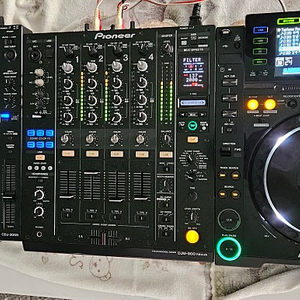 CDJ2000 2대 DJM900NEXUS 판매합니다