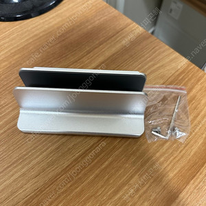 니케 맥북 노트북 거치대 수직 스탠드 클램쉘 맥미니 꽂이 세로 알루미늄 1슬롯