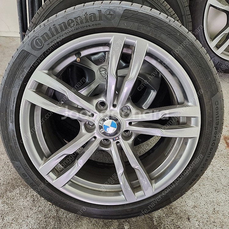 Bmw F30 18인치 순정휠타이어 팝니다.--0
