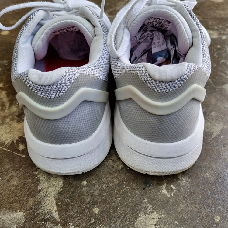 260) 아디다스 운동화 런닝화 워킹화 나이키 뉴발란스 데상트 이미지