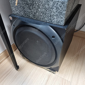 로지텍 Z-5500 5.1채널 스피커 팝니다.