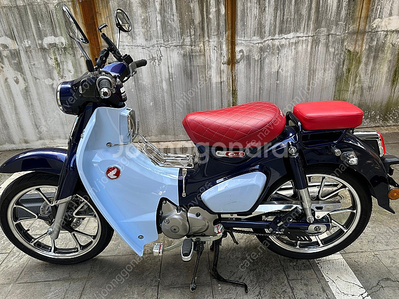 혼다 c125 20년식 11950키로 판매합니다--2