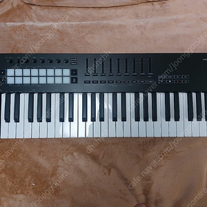 launchkey49 mk3 (새거급)