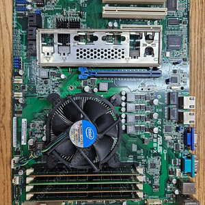 P8B-X보드 + 제온 E3-1220 DDR3 32GB