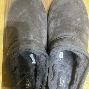 ugg 슬리퍼 팝니다. 여자 275 남자 260