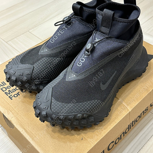 (CT2904-002)나이키 ACG MOUNTAIN FLY GOTE-TEX 270 사이즈 새상품