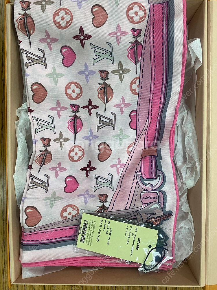 루이비통 스카프 새상품 팝니다--2