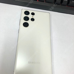 175813 새제품급 갤럭시S22울트라 5G 화이트 SSSS급 512GB 무잔상 선물용 추천 82만 부천