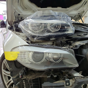 [신품] BMW F10 5시리즈 컨버전 헤드라이트