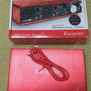 Focusrite scarlett(포커스라이트 스칼렛) 2i4 팝니다