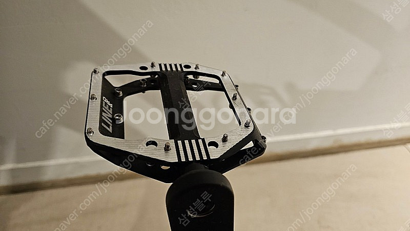 트렉 FX4 2022 M사이즈 신품급 판매합니다--2