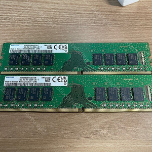 삼성전자 DDR4-3200 16G * 2개 일괄로 팝니다.