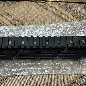 BCM MCMR M-LOK 10인치 레일 판매합니다