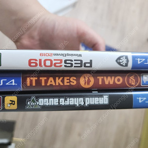 대구 (플스4 PS4) GTA5, PES2019(위닝2019), 잇테이크투(It takes two) 팝니다