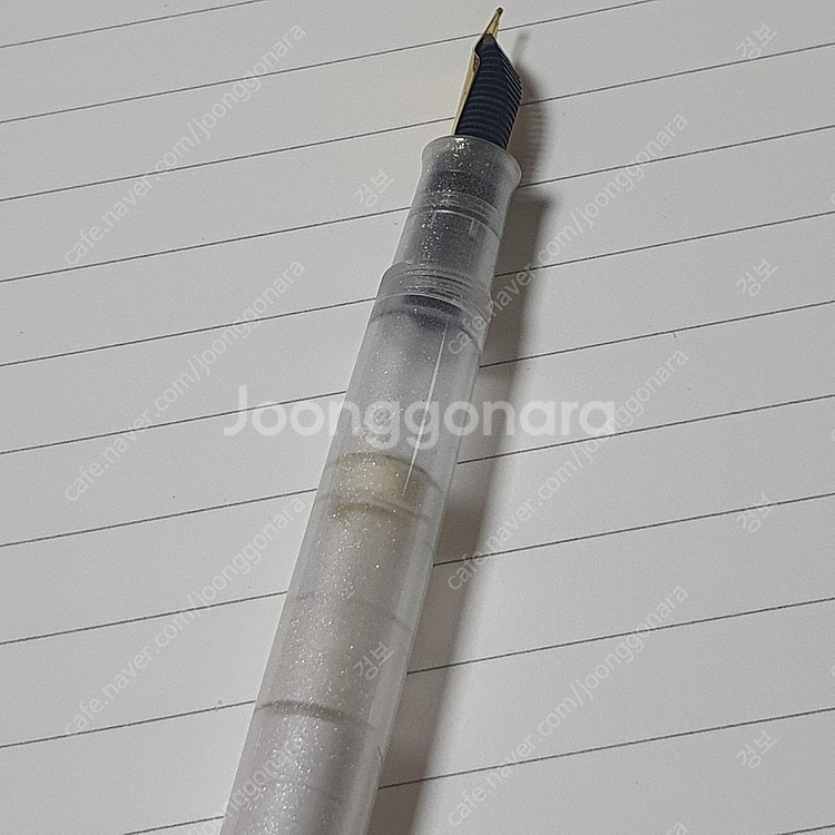 펠리칸 m200 골든베릴 f닙 만년필 판매합니다--1