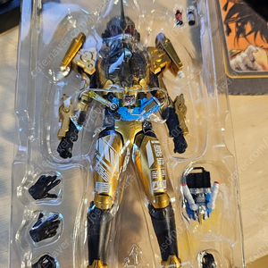 SHF 피규어아츠 가면라이더 그리스 택배비 포함 7.5에 판매합니다.