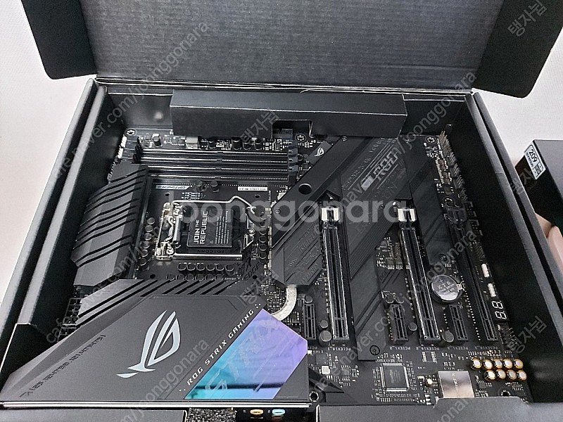 ASUS ROG STRIX Z490-E GAMING 판매--1