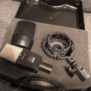 akg c414 b-uls 판매합니다