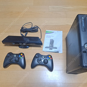 XBOX360 본체 키넥트 무선컨트롤러 및 게임CD 일괄