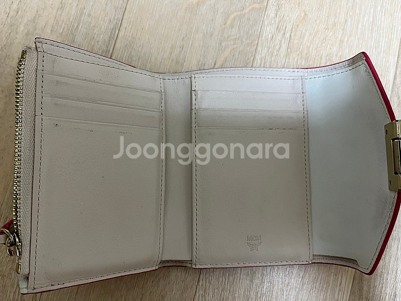 MCM지갑 팔아요--2