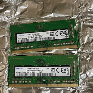 삼성 DDR4 3200aa 8g x 2 (16gb) 팝니다.