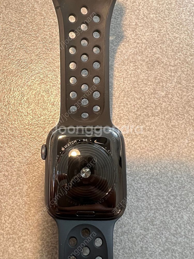 애플워치se 44mm 스그 gps 나이키 팝니다.--5