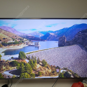 75인치 4K UHD 스마트 TV A급 흠집없음 깨끗함