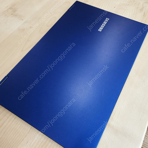삼성 갤럭시북 플렉스 NT950QCG-X716A 팝니다. 해당모델 최고사항 박스풀입니다.