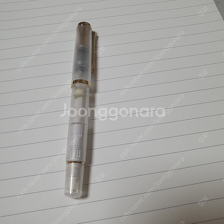펠리칸 m200 골든베릴 f닙 만년필 판매합니다--0