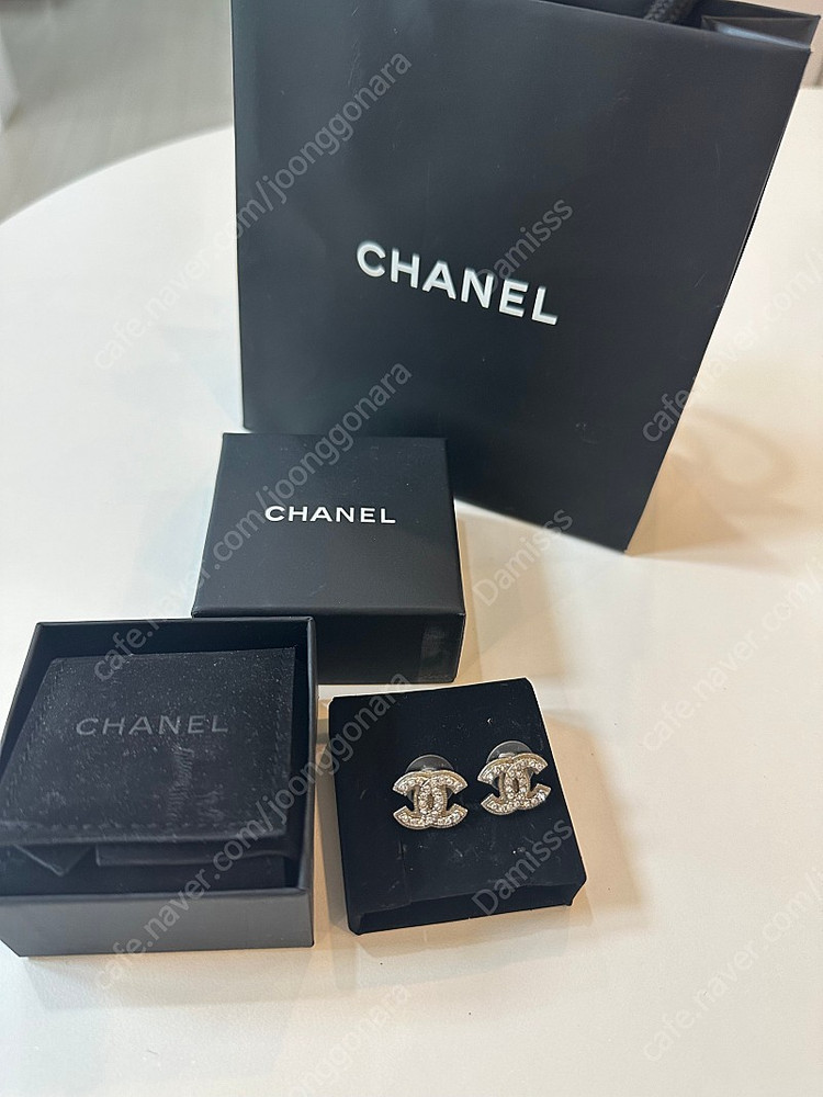 샤넬 귀걸이 정품--0