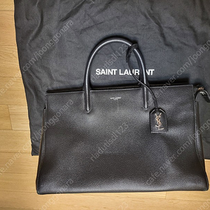 정품 SAINT LAURENT 세인트로랑 (생로랑) LEATHER TOTE BAG 검정색 깨끗한 토트백 내놓습니다