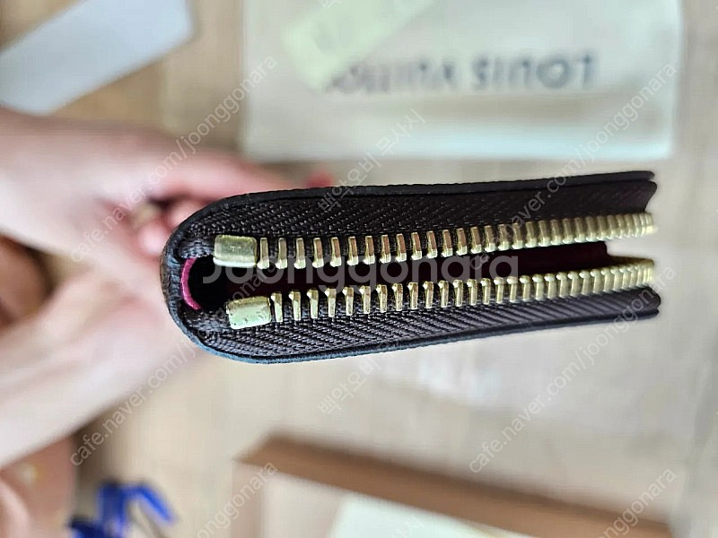 루이비통 클레망스 월릿 모노그램 장지갑 팝니다.--4