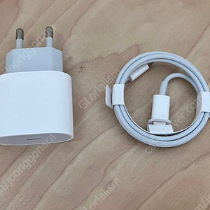 애플 정품 20W 고속충전기 / USB-C to 라이트닝 케이블