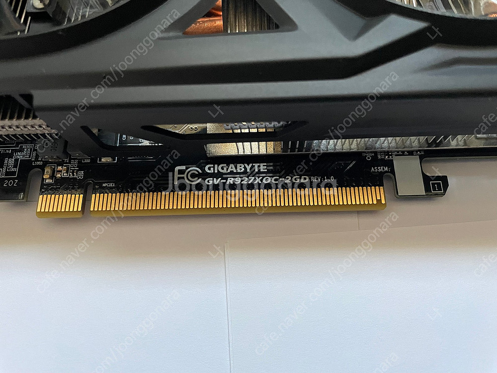 기가바이트 R9 270X 팝니다--3