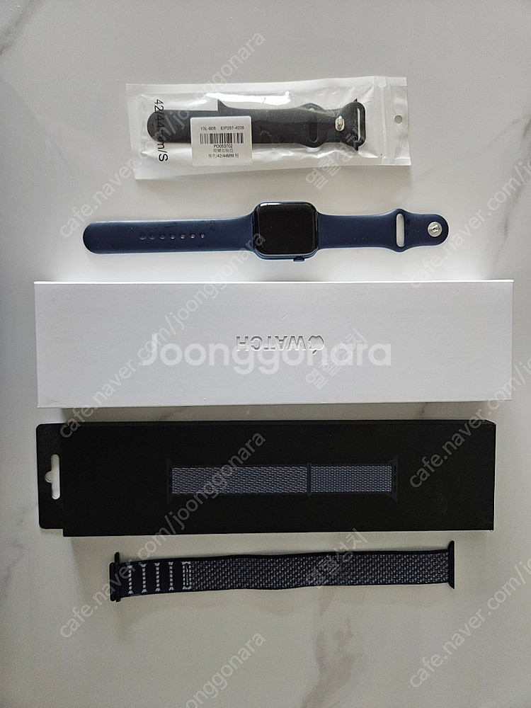 애플워치6 44mm 블루투스 모델 판매합니다--1