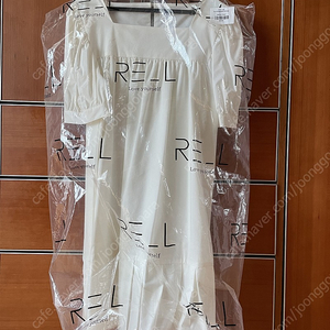 R_EL 리엘 원피스 퍼프 플리츠 미니 드레스 Puff Pleats Mini Dress [White] 새상품