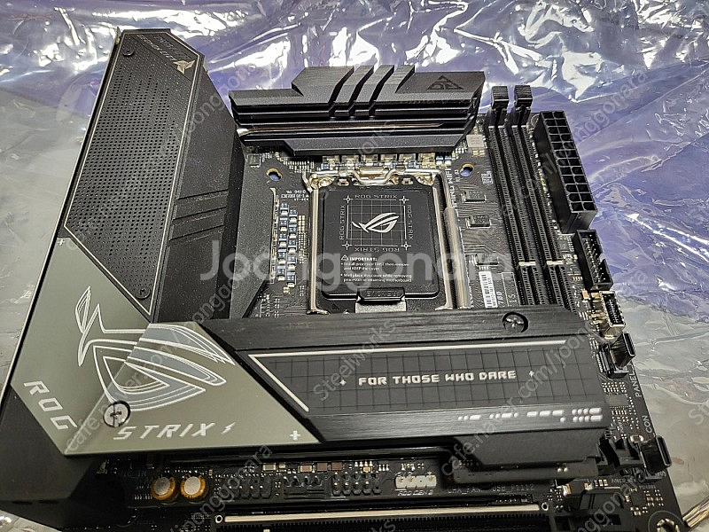 ASUS STRIX Z690-I ITX 보드 팝니다--2