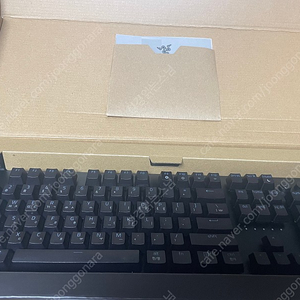 레이저 헌츠맨V2 리니어 풀배열 제품 팝니다.