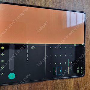 폴드2 판매합니다 내부액정 망가짐