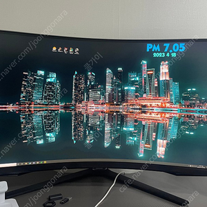 s32bg750 팝니다 4k 165hz 미니led