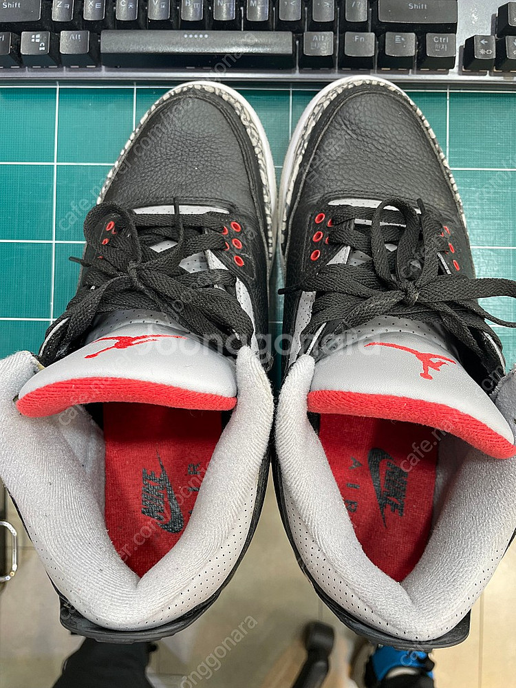 조던3 블랙시멘트 275 팝니다--1