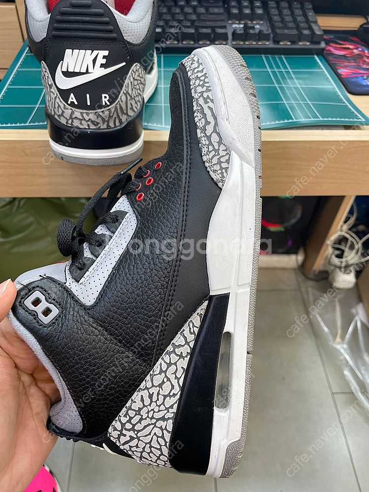 조던3 블랙시멘트 275 팝니다--2