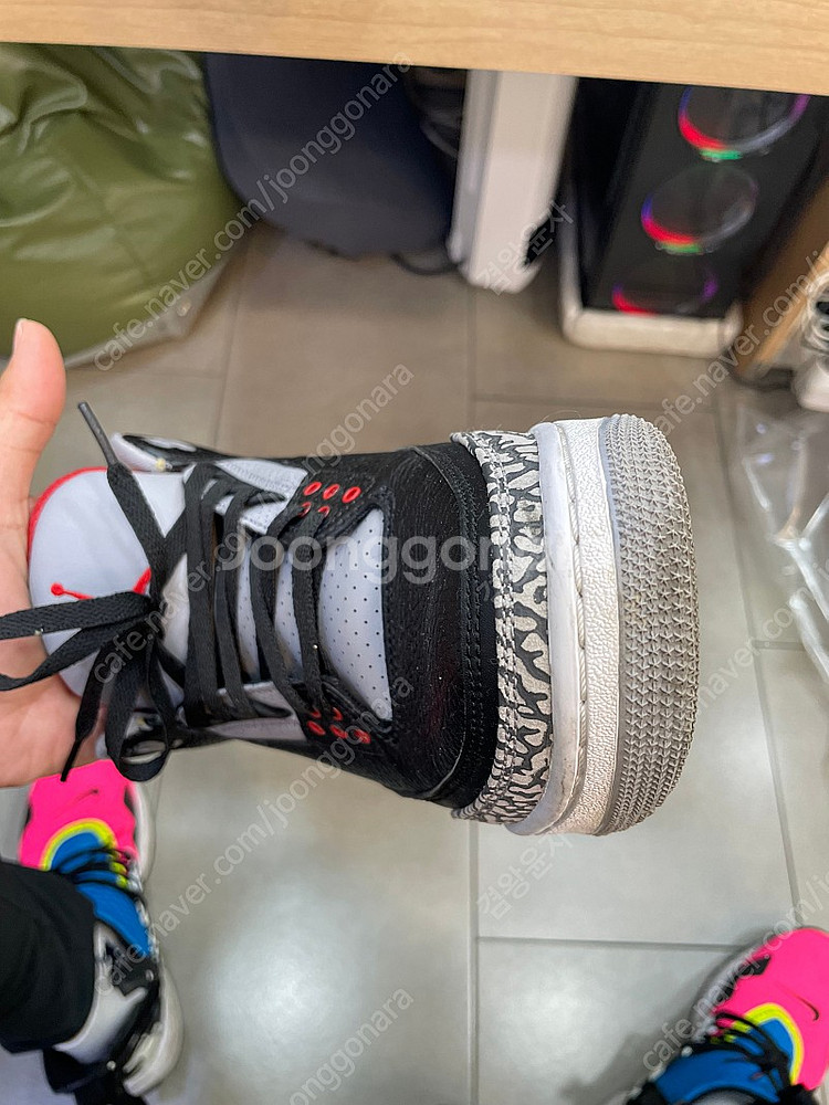 조던3 블랙시멘트 275 팝니다--3