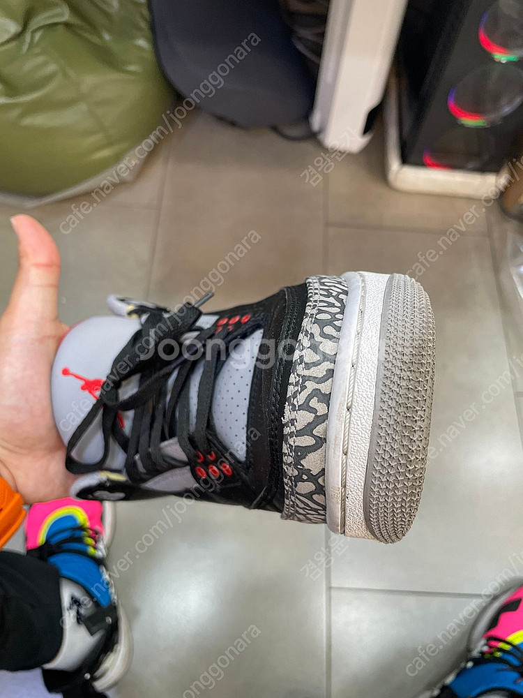 조던3 블랙시멘트 275 팝니다--6