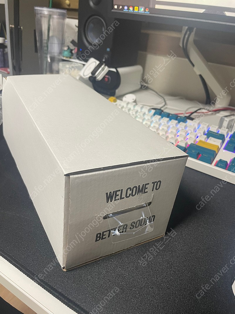 슈어 MV7 화이트 제품 팝니다.--1