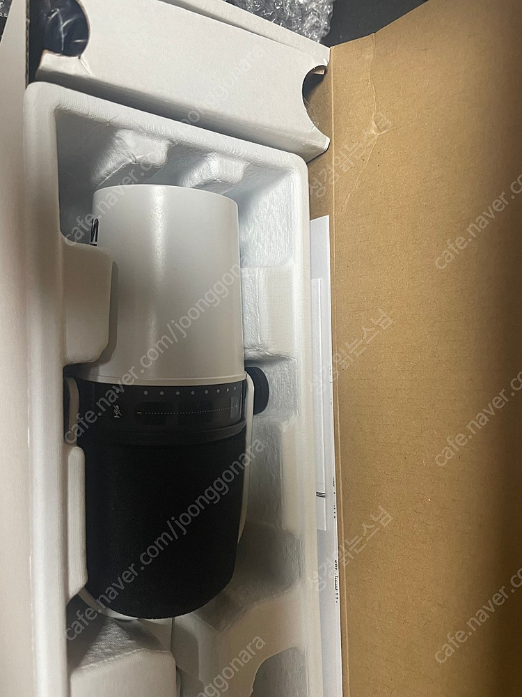 슈어 MV7 화이트 제품 팝니다.--0