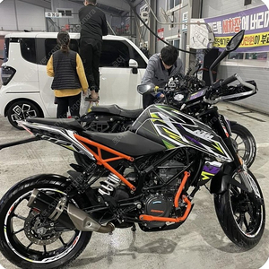 2019년식 ktm 듀크 125 판매합니다(쿨거네고)